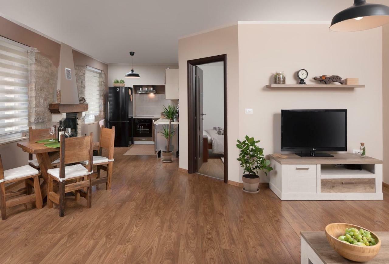Vecchio Mercato Pula Apartman Exterior foto
